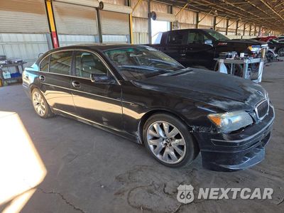 Czwarte zdjęcie samochodu z boku: 2007 BMW 750 VIN:WBAHN835X7DT73279 - miniatura