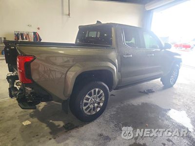 Trzecie zdjęcie samochodu z tyłu: 2025 TOYOTA TACOMA LIMITED VIN:3TYLB5JN5ST090751 - miniatura