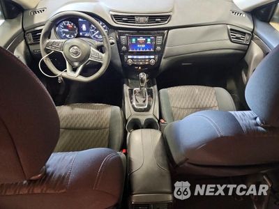 Zdjęcie 8 z 13 samochodu: 2018 NISSAN ROGUE SV VIN:5N1AT2MV6JC764945 - miniatura