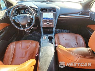 Zdjęcie 8 z 12 samochodu: 2020 FORD FUSION TITANIUM VIN:3FA6P0D98LR151578 - miniatura