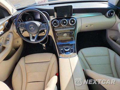 Zdjęcie 8 z 12 samochodu: 2017 MERCEDES-BENZ C 300 4MATIC VIN:55SWF4KB3HU199586 - miniatura