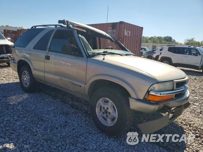 Czwarte zdjęcie samochodu z boku: 2000 CHEVROLET BLAZER VIN:1GNCT18W3YK282287 - miniatura