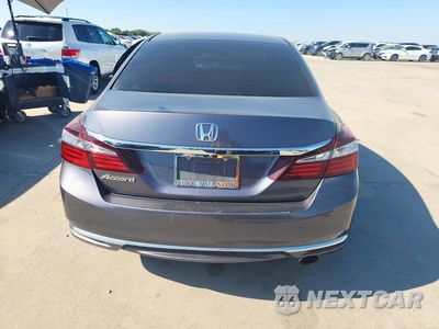 Zdjęcie 6 z 12 samochodu: 2017 HONDA ACCORD LX VIN:1HGCR2F32HA257152 - miniatura