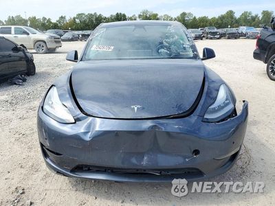 Piąte zdjęcie samochodu w środku: 2021 TESLA MODEL Y VIN:5YJYGDEE5MF272335 - miniatura