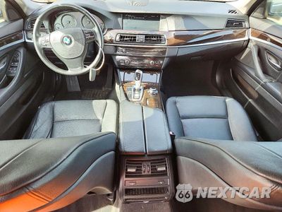 Zdjęcie 8 z 12 samochodu: 2013 BMW 528 XI VIN:WBAXH5C55DD114793 - miniatura