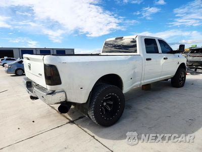 Trzecie zdjęcie samochodu z tyłu: 2014 RAM 3500 ST VIN:3C63RRGLXEG245759 - miniatura