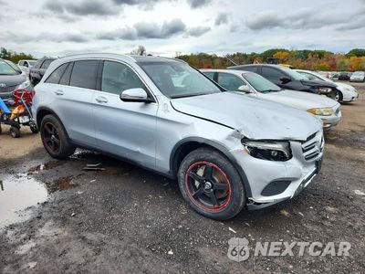 Czwarte zdjęcie samochodu z boku: 2016 MERCEDES-BENZ GLC 300 4MATIC VIN:WDC0G4KBXGF053470 - miniatura
