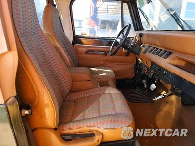 Zdjęcie 10 z 13 samochodu: 1995 JEEP WRANGLER / YJ S VIN:1J4FY19P8SP285060 - miniatura