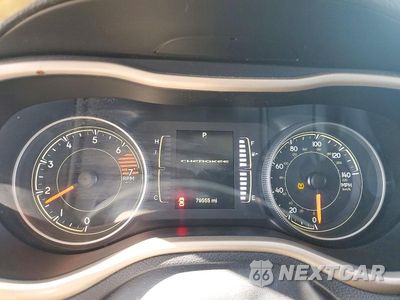 Zdjęcie 9 z 13 samochodu: 2016 JEEP CHEROKEE LATITUDE VIN:1C4PJMCBXGW244455 - miniatura
