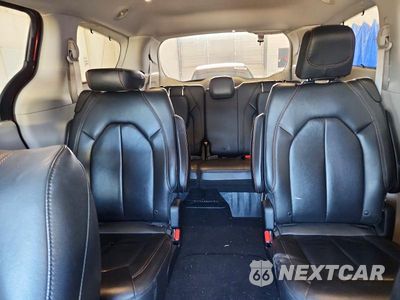 Zdjęcie 10 z 13 samochodu: 2017 CHRYSLER PACIFICA TOURING L VIN:2C4RC1BGXHR583841 - miniatura