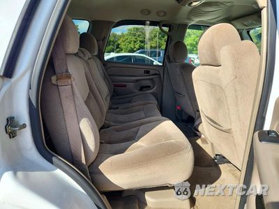 Zdjęcie 11 z 13 samochodu: 2005 GMC YUKON VIN:1GKEC13V15R202461 - miniatura