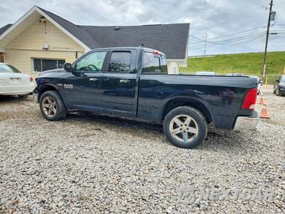 Drugie zdjęcie samochodu z przodu: 2015 RAM 1500 CREW CAB (4 DOO VIN:1C6RR7GT0FS721106 - miniatura