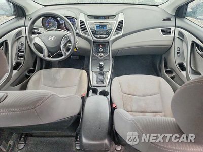 Zdjęcie 8 z 12 samochodu: 2016 HYUNDAI ELANTRA SE VIN:KMHDH4AE4GU645938 - miniatura