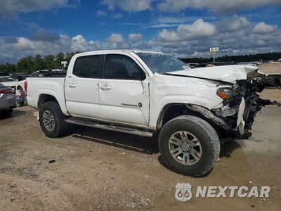 Czwarte zdjęcie samochodu z boku: 2016 TOYOTA TACOMA SR5 V6 VIN:5TFAZ5CNXGX016285 - miniatura