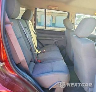 Zdjęcie 10 z 12 samochodu: 2007 JEEP COMMANDER VIN:1J8HG48K47C614787 - miniatura