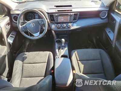 Zdjęcie 8 z 13 samochodu: 2017 TOYOTA RAV4 LE VIN:JTMBFREVXHJ171473 - miniatura