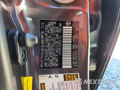 Zdjęcie 12 z 12 samochodu: 2016 TOYOTA PRIUS THREE VIN:JTDKARFUXG3001136 - miniatura