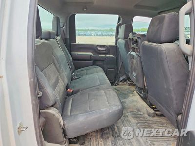 Zdjęcie 10 z 13 samochodu: 2024 CHEVROLET SILVERADO K2500 HEAVY DUTY VIN:1GC4YLE7XRF464943 - miniatura