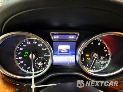 Zdjęcie 9 z 13 samochodu: 2014 MERCEDES-BENZ GL 550 4MATIC VIN:4JGDF7DE9EA315665 - miniatura