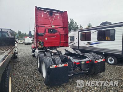 Drugie zdjęcie samochodu z przodu: 2013 VOLVO VN VNL VIN:4V4NC9EH2DN569445 - miniatura