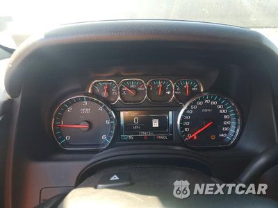Zdjęcie 9 z 13 samochodu: 2018 CHEVROLET SUBURBAN K1500 LT VIN:1GNSKHKC1JR105711 - miniatura
