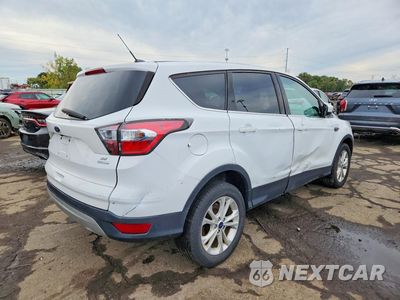Trzecie zdjęcie samochodu z tyłu: 2017 FORD ESCAPE SE VIN:1FMCU0GD2HUB51450 - miniatura