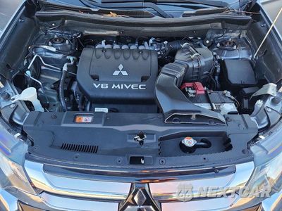 Zdjęcie 12 z 13 samochodu: 2017 MITSUBISHI OUTLANDER GT VIN:JA4JZ4AX9HZ055738 - miniatura