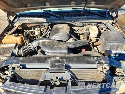 Zdjęcie 12 z 13 samochodu: 2003 CHEVROLET TAHOE C1500 VIN:1GNEC13V43R154079 - miniatura