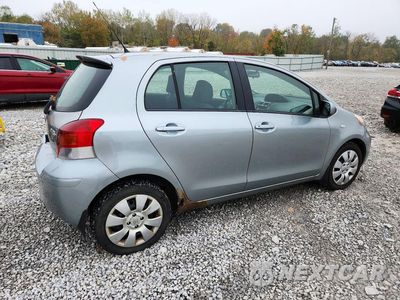Trzecie zdjęcie samochodu z tyłu: 2009 TOYOTA YARIS BASE VIN:JTDKT903995244017 - miniatura