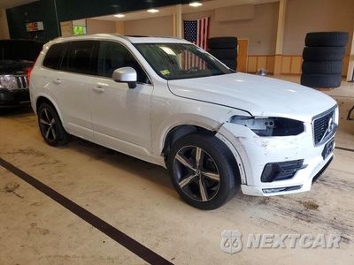 Czwarte zdjęcie samochodu z boku: 2019 VOLVO XC90 T5 R-DESIGN VIN:YV4102PM9K1501293 - miniatura