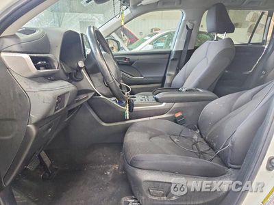 Zdjęcie 7 z 12 samochodu: 2024 TOYOTA HIGHLANDER LE VIN:5TDKDRBH9RS566754 - miniatura
