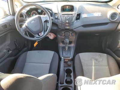 Zdjęcie 8 z 12 samochodu: 2016 FORD FIESTA S VIN:3FADP4TJ0GM170557 - miniatura