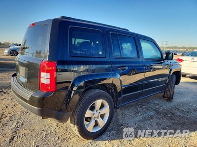 Trzecie zdjęcie samochodu z tyłu: 2014 JEEP PATRIOT SPORT VIN:1C4NJRBB1ED831142 - miniatura