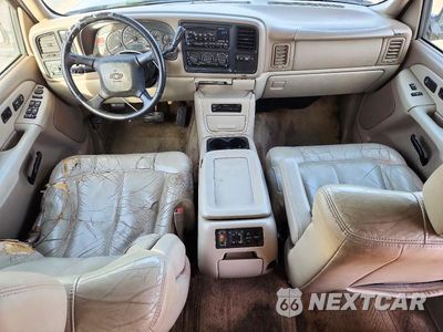 Zdjęcie 8 z 13 samochodu: 2002 CHEVROLET TAHOE C1500 VIN:1GNEC13Z92R181439 - miniatura
