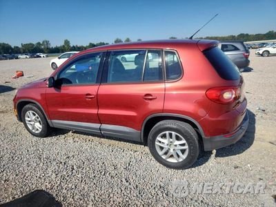 Drugie zdjęcie samochodu z przodu: 2011 VOLKSWAGEN TIGUAN S VIN:WVGAV7AX5BW000985 - miniatura