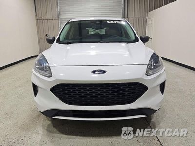 Piąte zdjęcie samochodu w środku: 2021 FORD ESCAPE S VIN:1FMCU0F64MUA64310 - miniatura