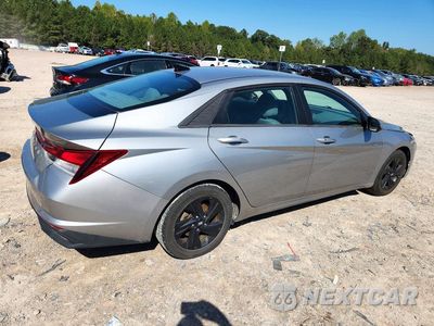 Trzecie zdjęcie samochodu z tyłu: 2021 HYUNDAI ELANTRA SEL VIN:5NPLM4AG2MH045583 - miniatura