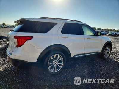 Trzecie zdjęcie samochodu z tyłu: 2020 FORD EXPLORER XLT VIN:1FMSK8DH1LGB27705 - miniatura
