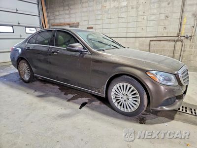 Czwarte zdjęcie samochodu z boku: 2017 MERCEDES-BENZ C 300 4MATIC VIN:55SWF4KB8HU193797 - miniatura