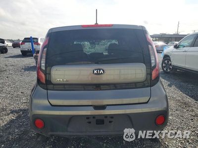 Zdjęcie 6 z 13 samochodu: 2017 KIA SOUL BASE VIN:KNDJN2A27H7464889 - miniatura