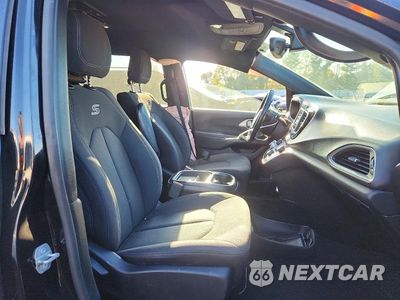 Zdjęcie 7 z 13 samochodu: 2019 CHRYSLER PACIFICA TOURING PLUS VIN:2C4RC1FG0KR574650 - miniatura