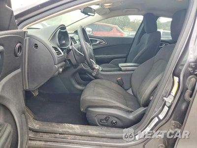 Zdjęcie 7 z 12 samochodu: 2016 CHRYSLER 200 LIMITED VIN:1C3CCCAB4GN160437 - miniatura
