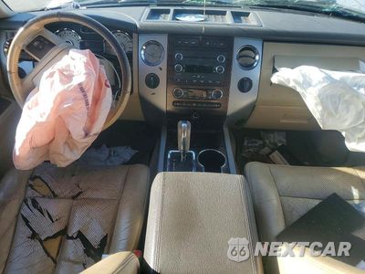 Zdjęcie 8 z 13 samochodu: 2014 FORD EXPEDITION EL XLT VIN:1FMJK1J55EEF44773 - miniatura