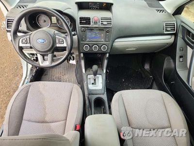 Zdjęcie 8 z 13 samochodu: 2017 SUBARU FORESTER 2.5I VIN:JF2SJABC0HH482583 - miniatura