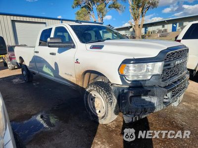 Czwarte zdjęcie samochodu z boku: 2022 RAM 2500 TRADESMAN VIN:3C6UR5HL5NG273352 - miniatura