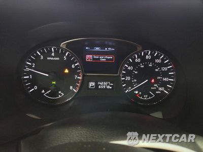 Zdjęcie 9 z 13 samochodu: 2015 NISSAN PATHFINDER SV VIN:5N1AR2MM3FC625031 - miniatura