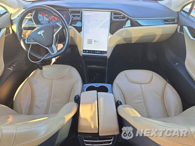 Zdjęcie 8 z 12 samochodu: 2015 TESLA MODEL S 70 VIN:5YJSA1E14FF104174 - miniatura
