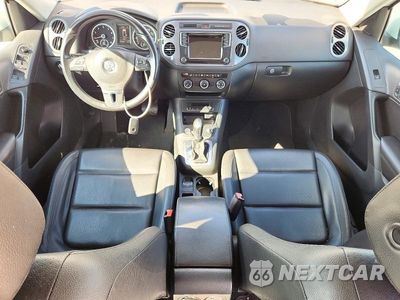 Zdjęcie 8 z 13 samochodu: 2017 VOLKSWAGEN TIGUAN S VIN:WVGAV7AX2HK030462 - miniatura