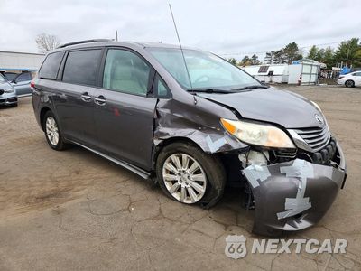 Czwarte zdjęcie samochodu z boku: 2014 TOYOTA SIENNA XLE 7-PASSENGER VIN:5TDDK3DC3ES092906 - miniatura