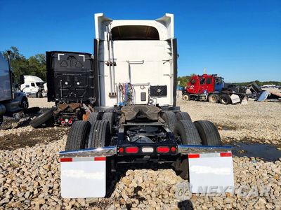 Zdjęcie 6 z 13 samochodu: 2020 PETERBILT 579 - SEMI TRUCK VIN:1XPBDP9X7LD646234 - miniatura
